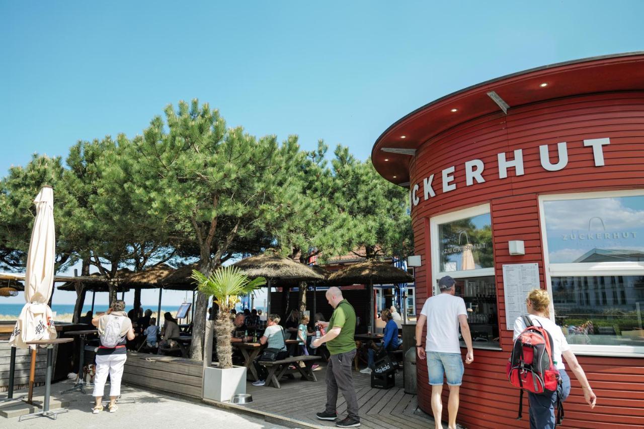 Ferienwohnungen Meerfarbig Zingst - Haustierfrei -Terrasse Mit Strandkorb Oder Balkon - E-Ladesaeule - Parkplatz - Wlan - Fahrradschuppen - Waschtrockner - Ruhig Und Zentral - Nichtraucher Exterior foto